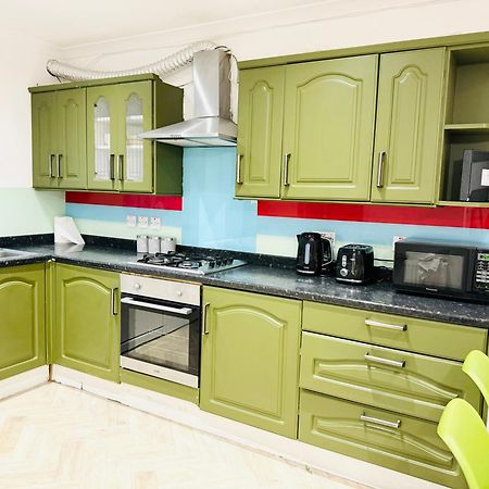 5Br House, Free Parking Offa12, Contractor, Big Families, Relocation Βίλα Redbridge Εξωτερικό φωτογραφία