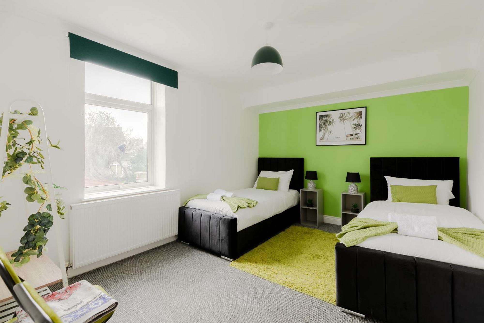 5Br House, Free Parking Offa12, Contractor, Big Families, Relocation Βίλα Redbridge Εξωτερικό φωτογραφία