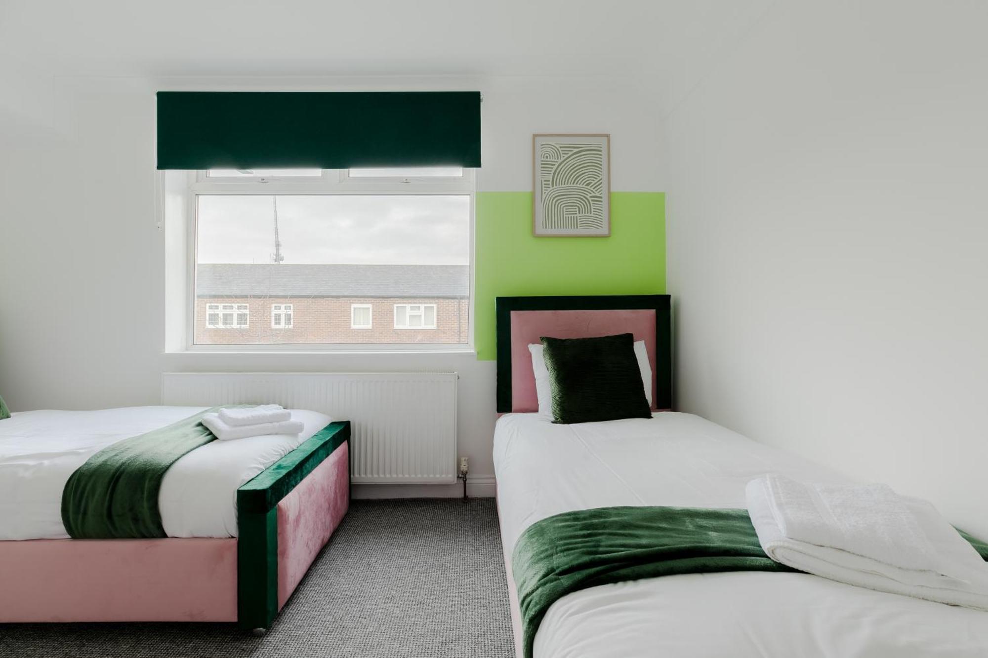 5Br House, Free Parking Offa12, Contractor, Big Families, Relocation Βίλα Redbridge Εξωτερικό φωτογραφία