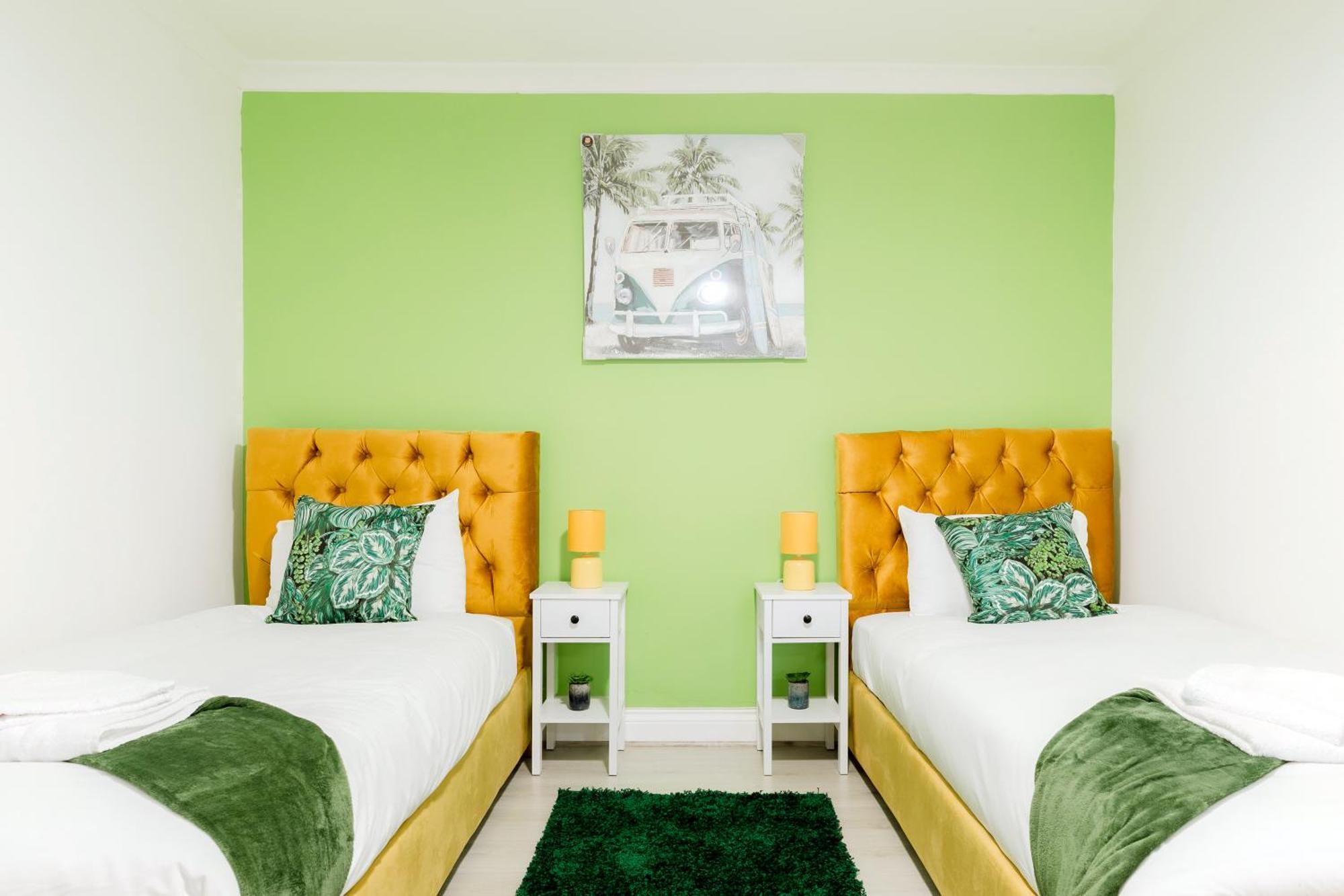 5Br House, Free Parking Offa12, Contractor, Big Families, Relocation Βίλα Redbridge Εξωτερικό φωτογραφία