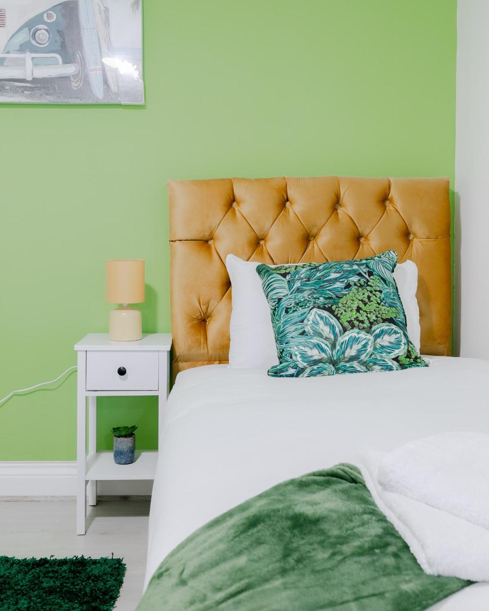 5Br House, Free Parking Offa12, Contractor, Big Families, Relocation Βίλα Redbridge Εξωτερικό φωτογραφία