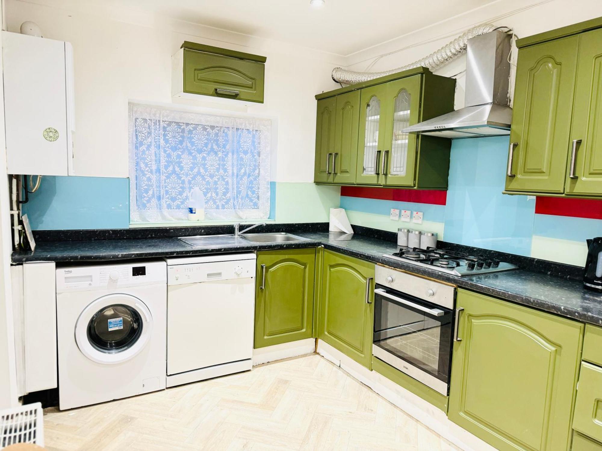 5Br House, Free Parking Offa12, Contractor, Big Families, Relocation Βίλα Redbridge Εξωτερικό φωτογραφία