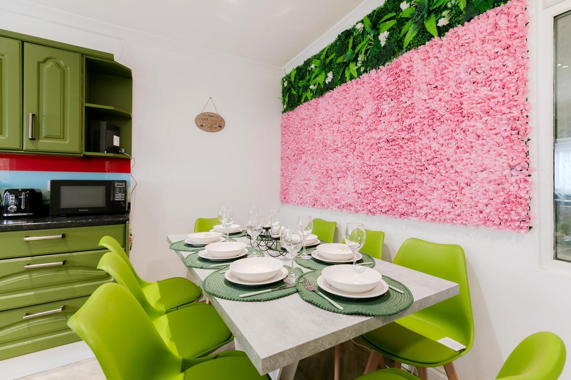 5Br House, Free Parking Offa12, Contractor, Big Families, Relocation Βίλα Redbridge Εξωτερικό φωτογραφία