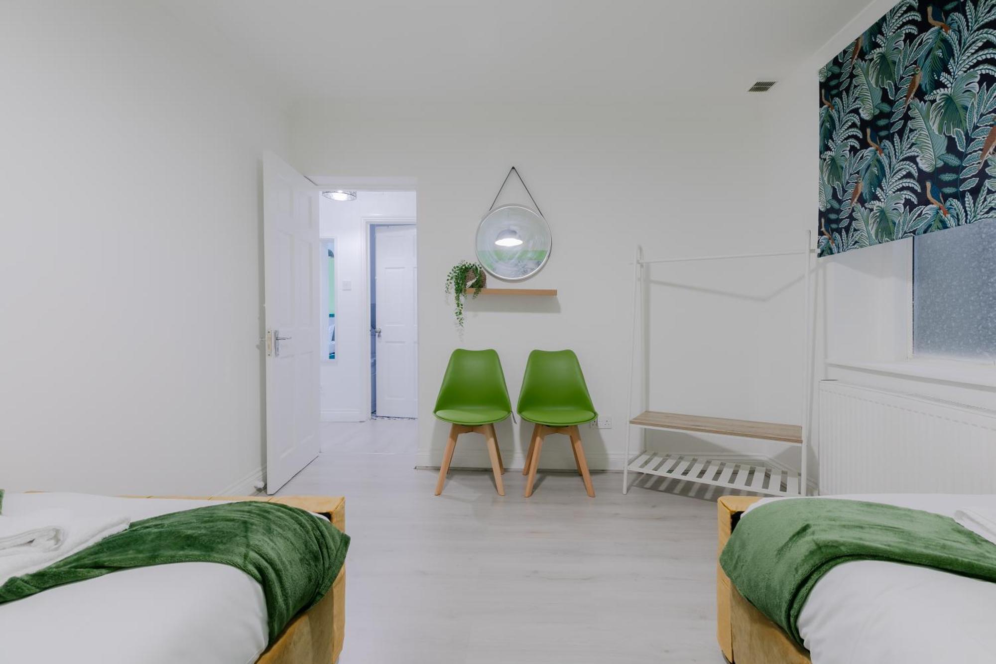 5Br House, Free Parking Offa12, Contractor, Big Families, Relocation Βίλα Redbridge Εξωτερικό φωτογραφία