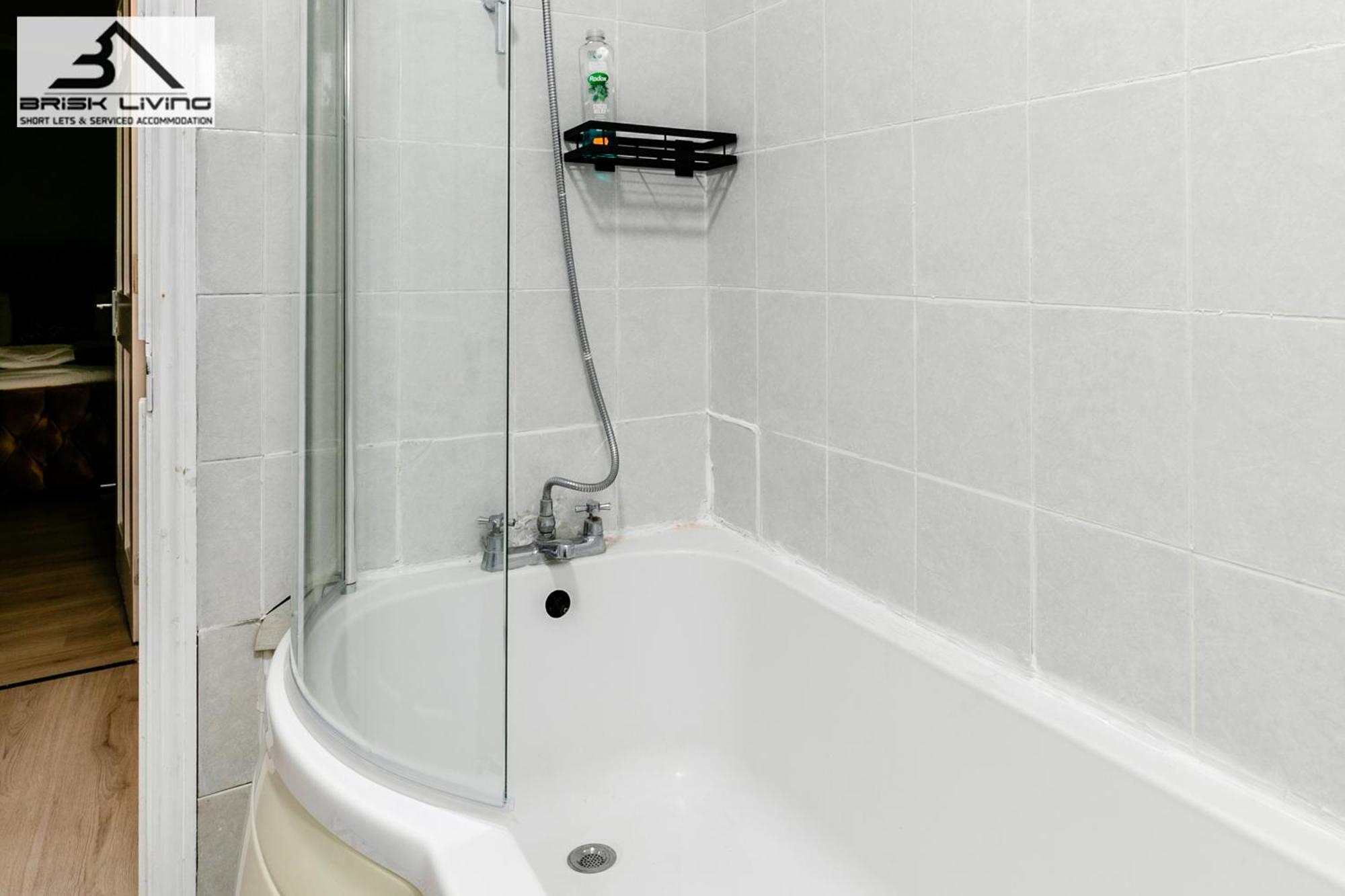 5Br House, Free Parking Offa12, Contractor, Big Families, Relocation Βίλα Redbridge Εξωτερικό φωτογραφία